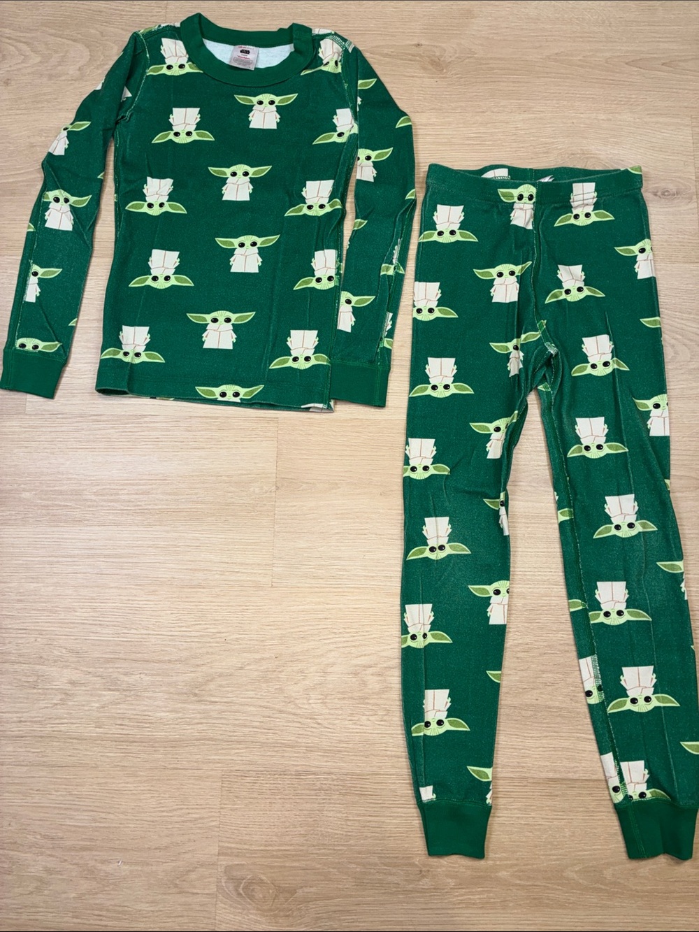 Hanna Andersson Star Wars Green Baby Yoda Print Kids Pajama Set